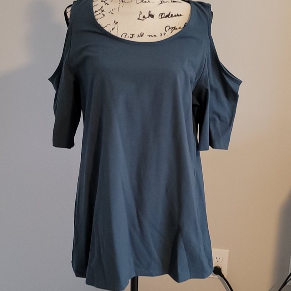 Cutout shirt blueish/gray color
